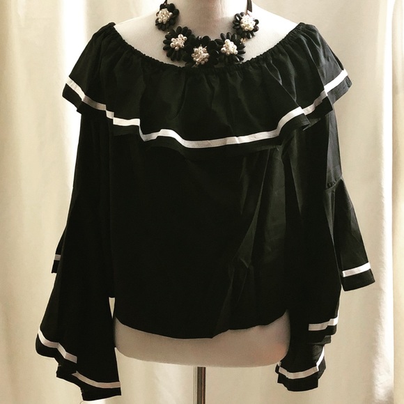 Evolving Always Tops - New Fabulous Off Shoulder Top...Gorgeous 😍